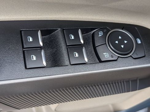 Used 2025 Ford Maverick Lariat AWD/4WD image 14