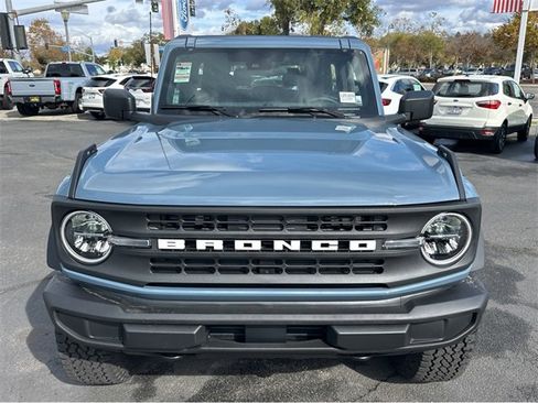 New 2025 Ford Bronco 2-Door w/ Sasquatch Package image 2
