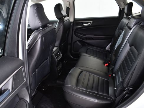 Used 2023 Ford Edge SEL w/ Convenience Package image 16