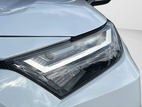 Used 2025 Toyota RAV4 LE FWD image 24
