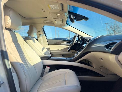 Used 2019 Lincoln MKZ Reserve w/ Reserve Plus Package image 22