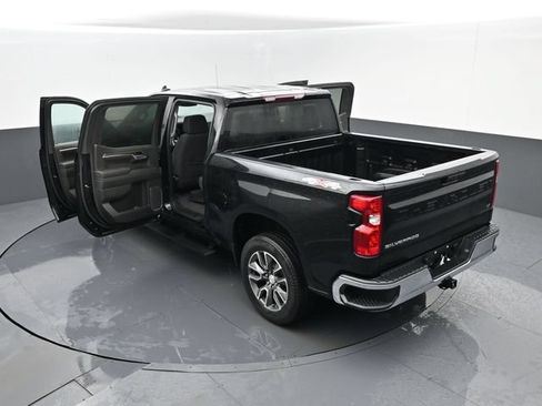 Used 2023 Chevrolet Silverado 1500 LT AWD/4WD image 26