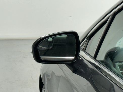 Used 2016 Ford Fusion SE w/ Equipment Group 202A image 32