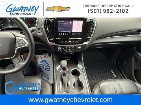 Used 2023 Chevrolet Traverse RS FWD image 22