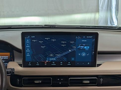 Certified 2023 Lincoln Nautilus AWD w/ Premium Package image 27