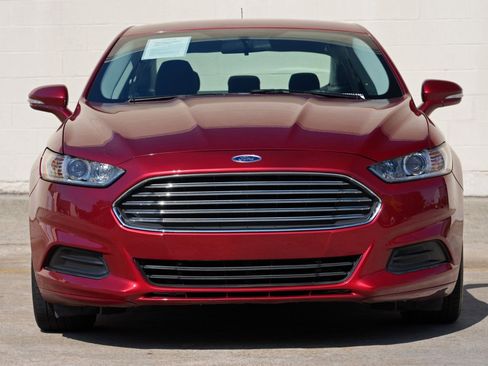 Used 2013 Ford Fusion SE FWD image 6