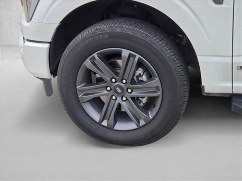 Used 2023 Ford F150 Lariat AWD/4WD image 10