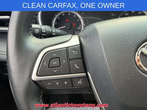 Certified 2025 Toyota Highlander XLE FWD image 31