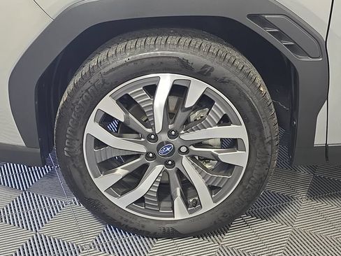 Used 2025 Subaru Forester Touring AWD/4WD image 28
