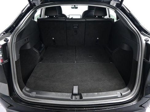 Used 2023 Tesla Model Y Long Range image 39