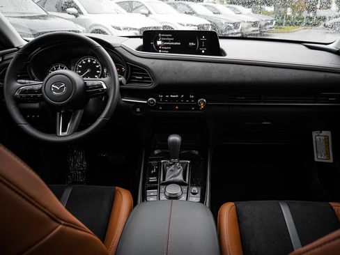 Used 2025 MAZDA CX-30 Carbon image 19
