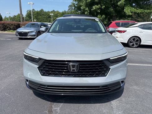 Used 2024 Honda Accord Touring image 8