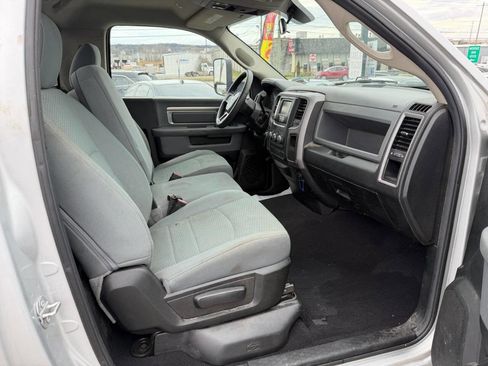 Used 2018 RAM 3500 Tradesman w/ Power & Remote Entry Group image 15