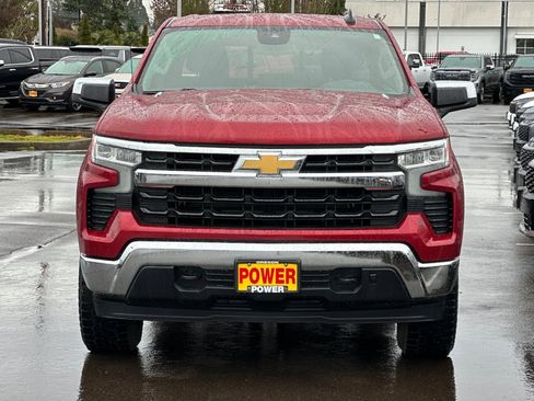 Used 2022 Chevrolet Silverado 1500 LT w/ Z71 Off-Road Package image 9