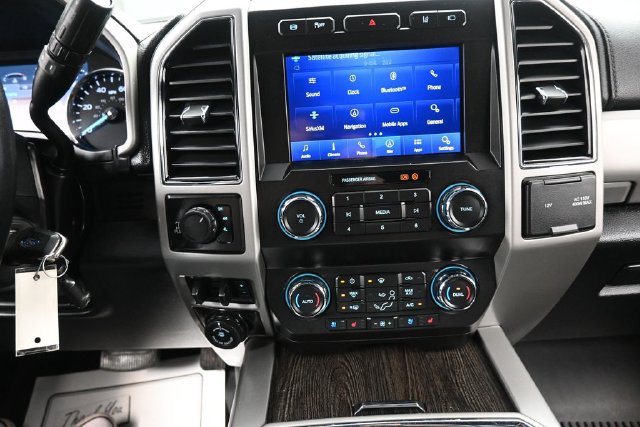 Used 2021 Ford F250 Lariat w/ Chrome Package AWD/4WD image 4
