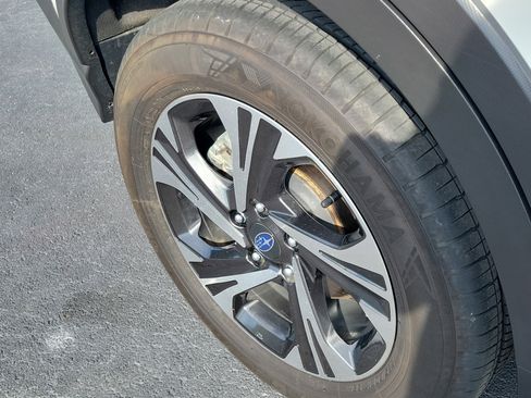 Used 2024 Subaru Crosstrek 2.0i Premium AWD/4WD image 10