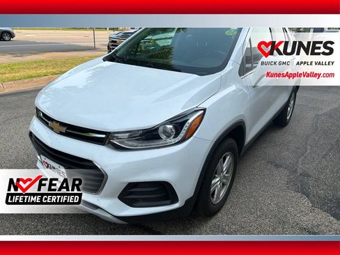 Used 2019 Chevrolet Trax LT w/ LT Convenience Package AWD/4WD image 1