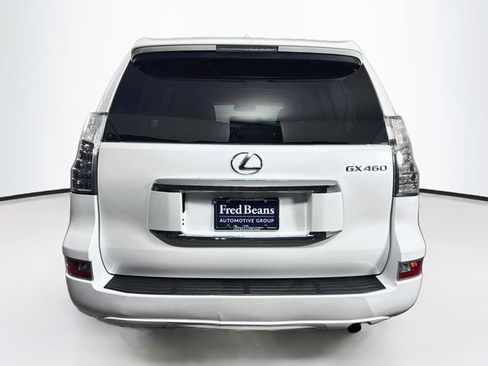 Used 2019 Lexus GX 460 AWD/4WD image 8