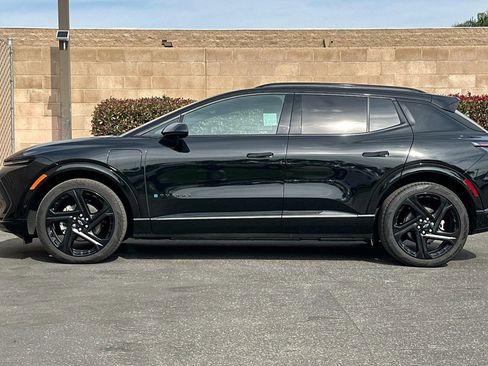 Used 2024 Chevrolet Equinox EV RS image 7