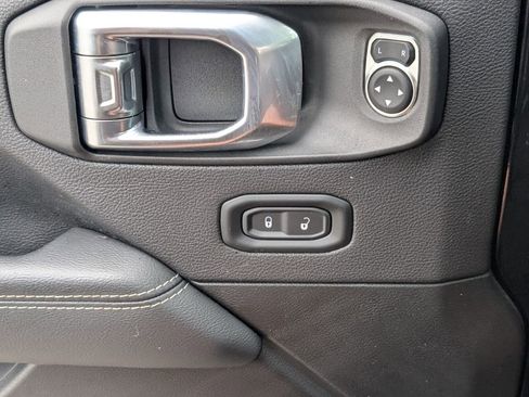 Used 2022 Jeep Wrangler Unlimited Sahara w/ Safety Group image 29