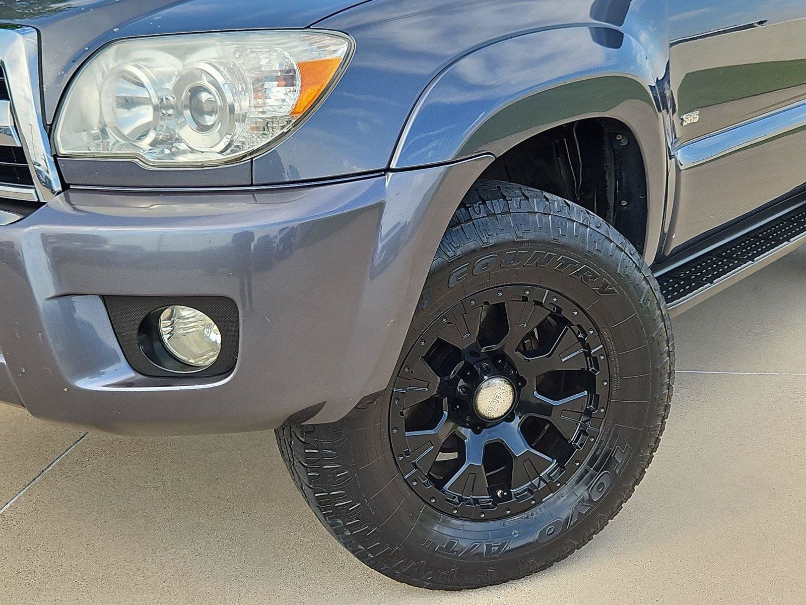 Used 2007 Toyota 4Runner SR5 RWD image 7