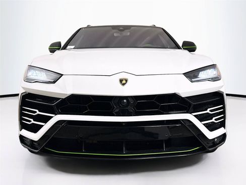 Used 2019 Lamborghini Urus AWD/4WD image 27