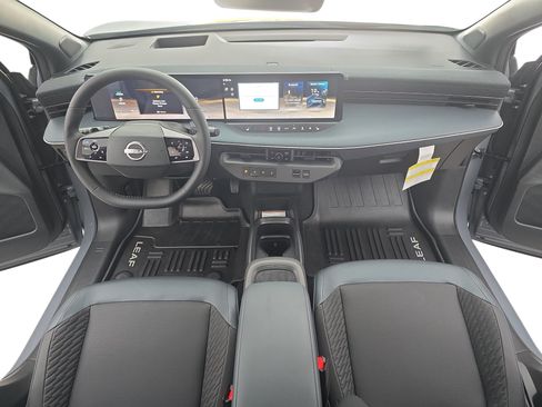 New 2026 Nissan Leaf Platinum+ FWD image 9
