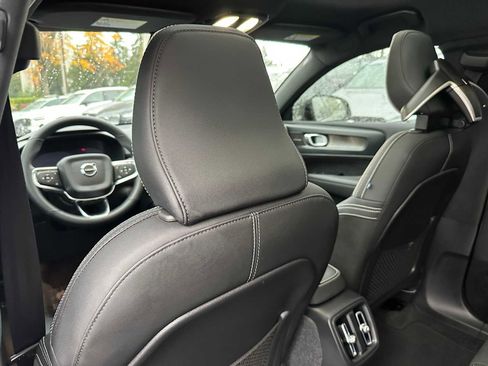Certified 2023 Volvo C40 P8 Recharge Ultimate image 15
