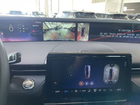 New 2024 Lincoln Nautilus Reserve w/ Equipment Group 202A image 23