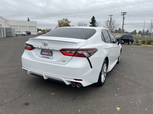 Used 2021 Toyota Camry SE image 5