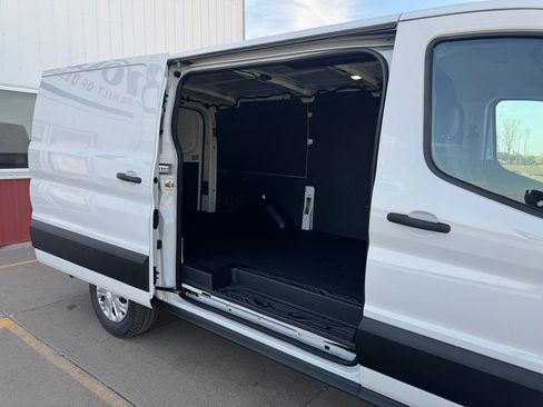 New 2026 Ford Transit 150 Low Roof w/ Exterior Upgrade Package RWD image 27
