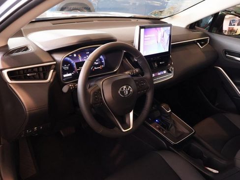 Used 2026 Toyota Corolla Cross XLE w/ Convenience Package AWD/4WD image 6
