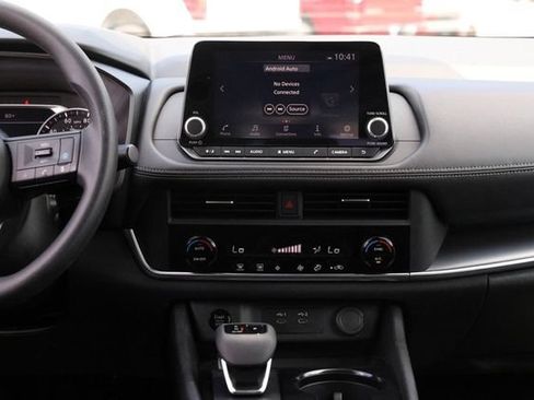 Used 2024 Nissan Rogue SV AWD/4WD image 24