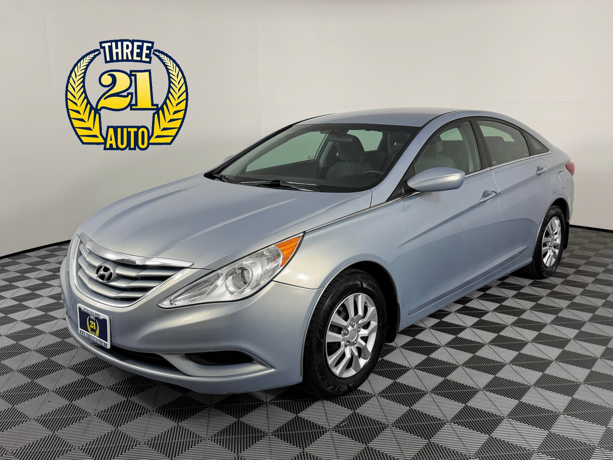 Used 2011 Hyundai Sonata GLS FWD image 1