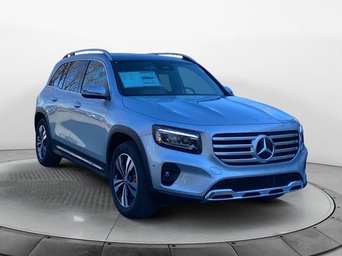 New 2026 Mercedes-Benz GLB 250 4MATIC image 1