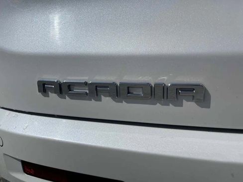 Used 2017 GMC Acadia Denali w/ Technology Package AWD/4WD image 11