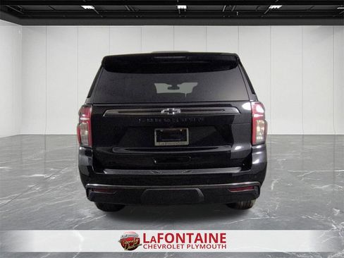 Certified 2022 Chevrolet Suburban Z71 w/ Luxury Package image 7