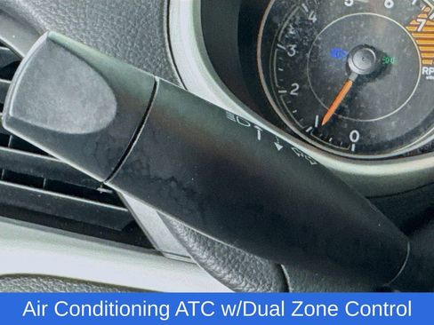 Used 2017 Jeep Cherokee Latitude w/ Comfort/Convenience Group image 15