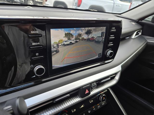 Used 2021 Kia K5 LXS FWD image 19