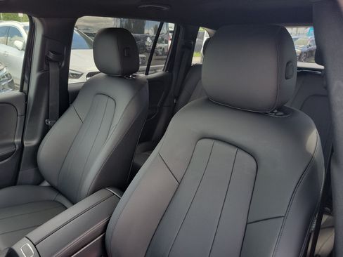 Used 2024 Mercedes-Benz GLB 250 image 21