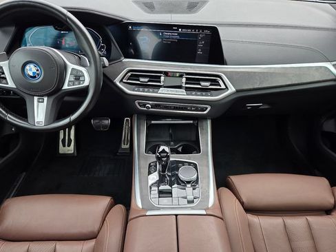 Used 2022 BMW X5 xDrive45e w/ M Sport Package AWD/4WD image 15