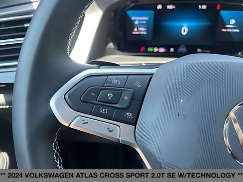 Used 2024 Volkswagen Atlas Cross Sport SE AWD/4WD image 29