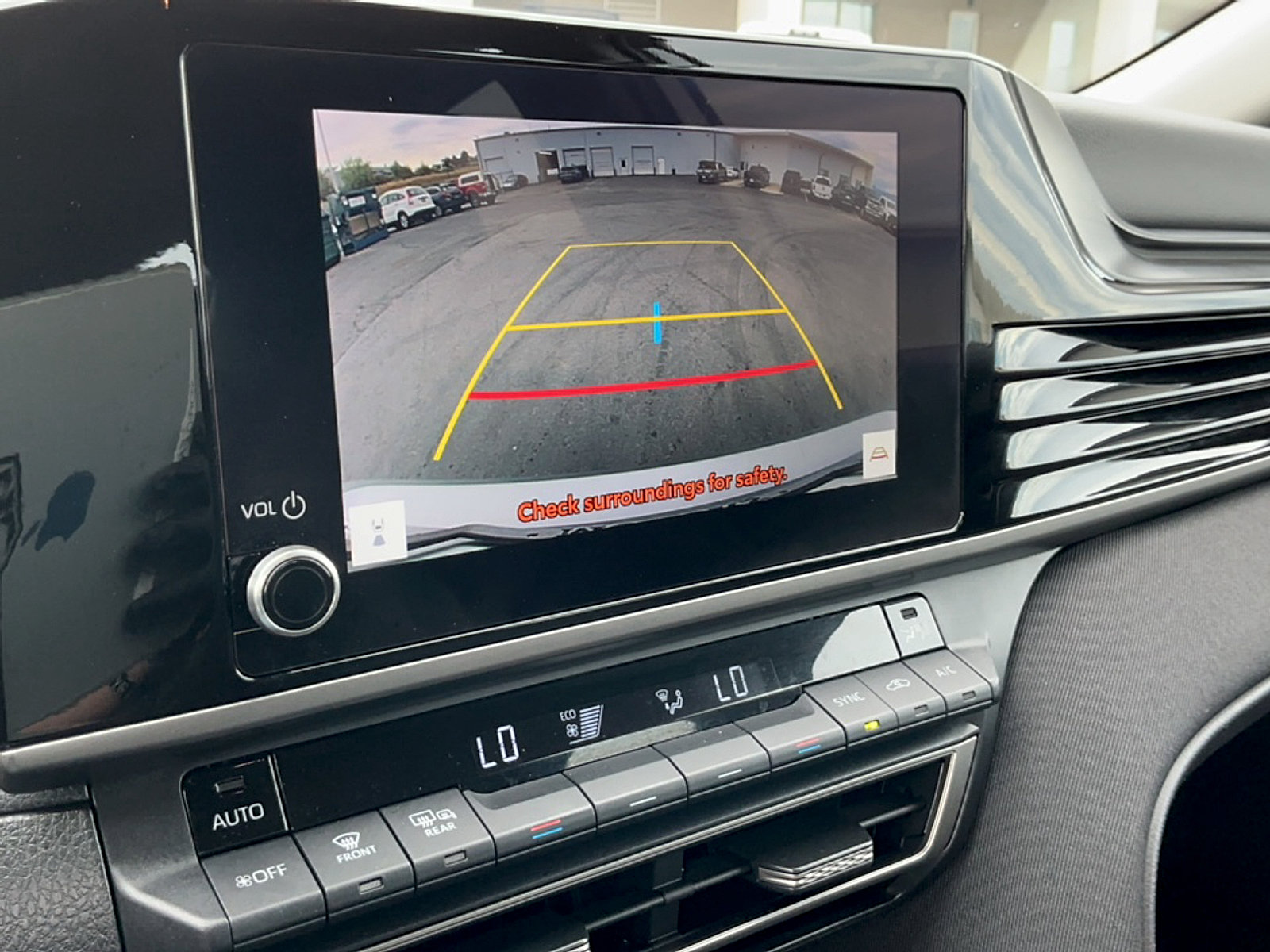 Used 2025 Toyota Camry LE FWD image 19