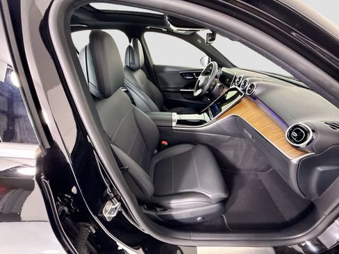 Certified 2025 Mercedes-Benz C 300 Sedan image 20