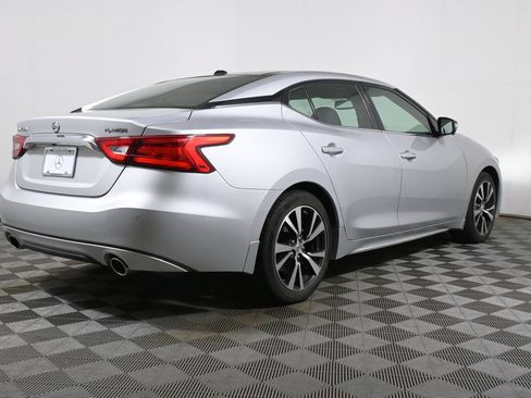 Used 2017 Nissan Maxima Platinum FWD image 7