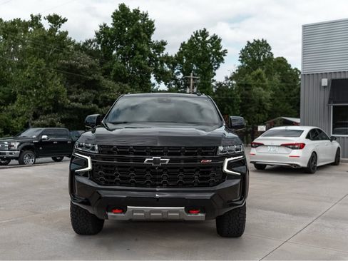 Used 2023 Chevrolet Tahoe Z71 w/ Z71 Off-Road Package AWD/4WD image 2