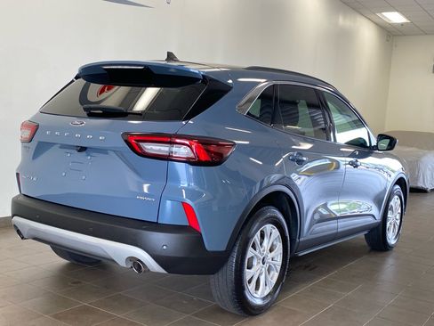 Used 2023 Ford Escape Active w/ Tech Pack #1 AWD/4WD image 9