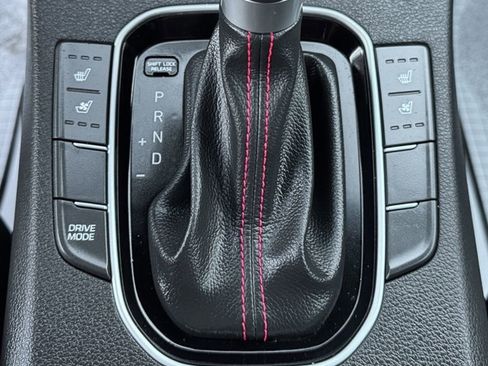 Used 2018 Hyundai Elantra GT Sport w/ Sport Tech Package 04 image 29