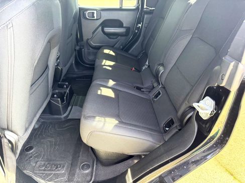 Used 2020 Jeep Gladiator Sport w/ Quick Order Package 24S image 16