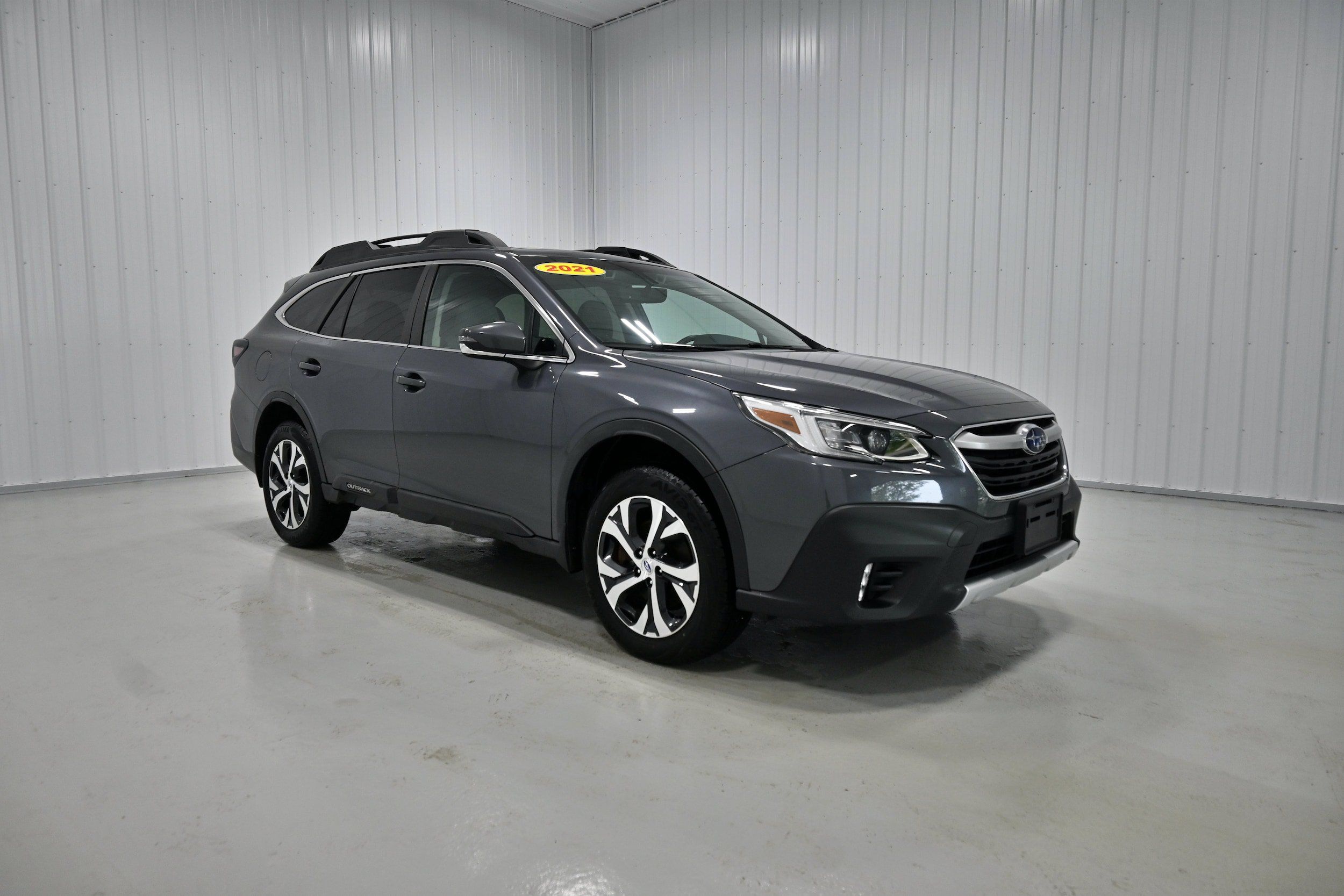 Used 2021 Subaru Outback Limited XT AWD/4WD image 3